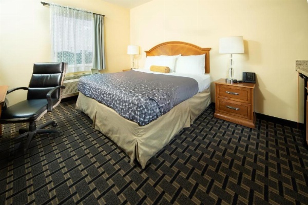 Mt. Rose Hotel image 12